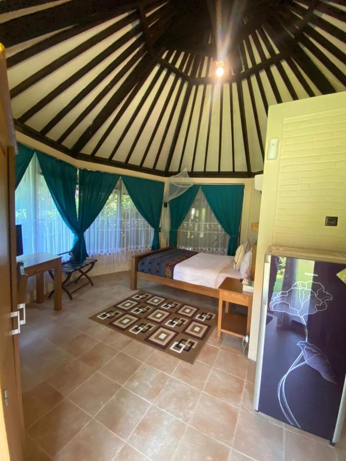 Jepara Marina Beach Bungalows Экстерьер фото