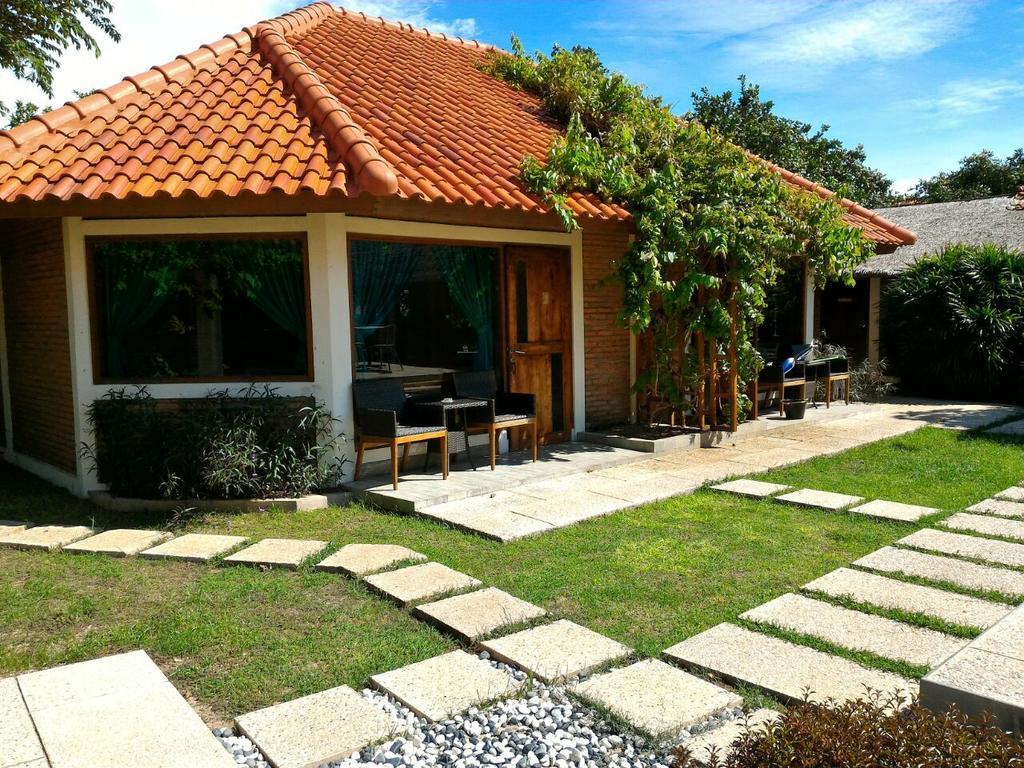 Jepara Marina Beach Bungalows Экстерьер фото